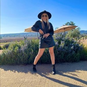 𝗡𝗪𝗧 𝗭𝗮𝗿𝗮 • Faux Leather Mini Dress